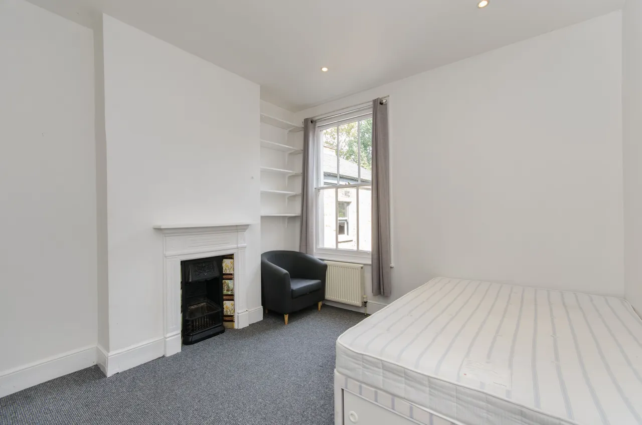 First and Second Floor Flat, 56 Hanover Road, London, photo 6