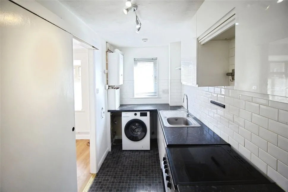 Heathfield, Basingstoke, Hampshire, RG22, photo 5