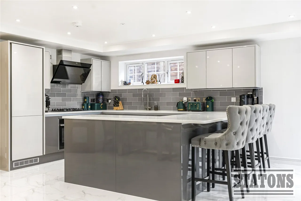 Upland Drive, Brookmans Park, Hatfield, Hertfordshire, AL9 6PT, photo 10
