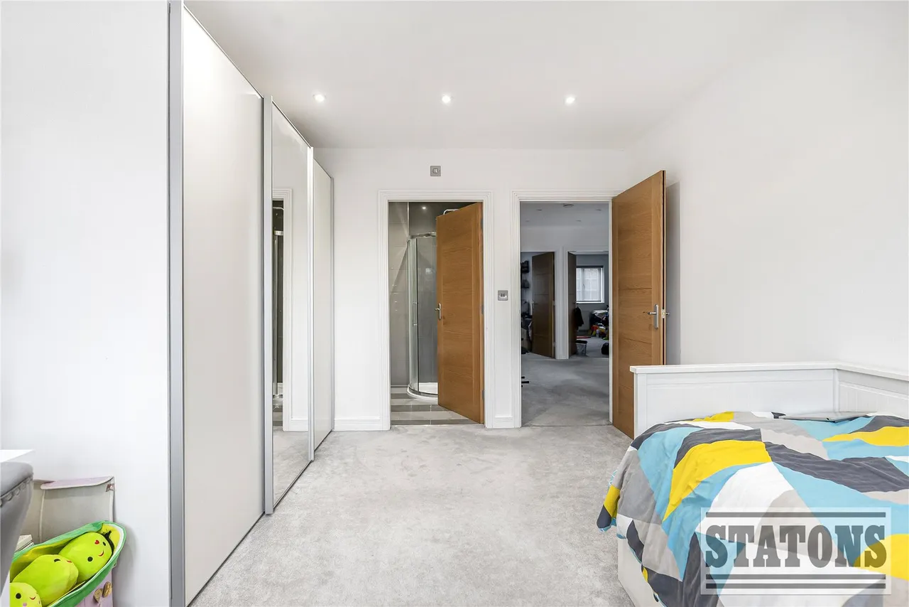 Upland Drive, Brookmans Park, Hatfield, Hertfordshire, AL9 6PT, photo 19