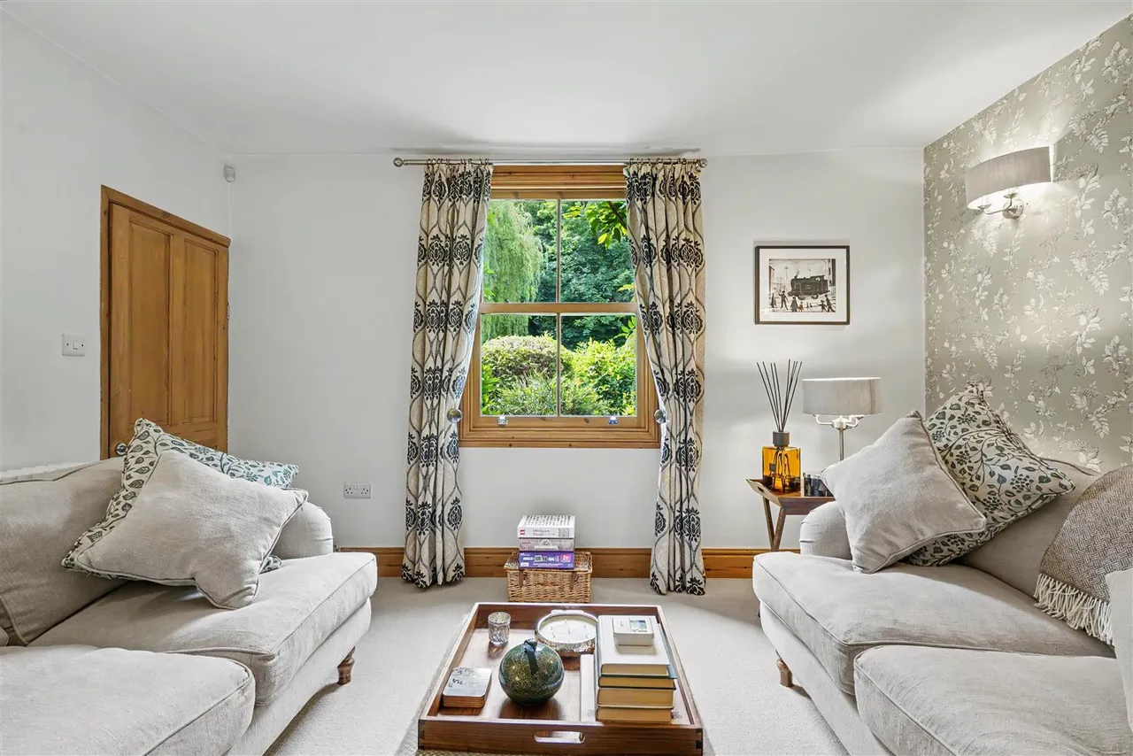 The Field, Shipley, DE75, photo 2