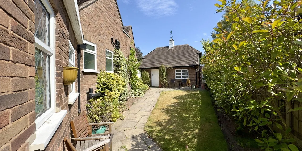 Baskervyle Road, Heswall, CH60, photo 22