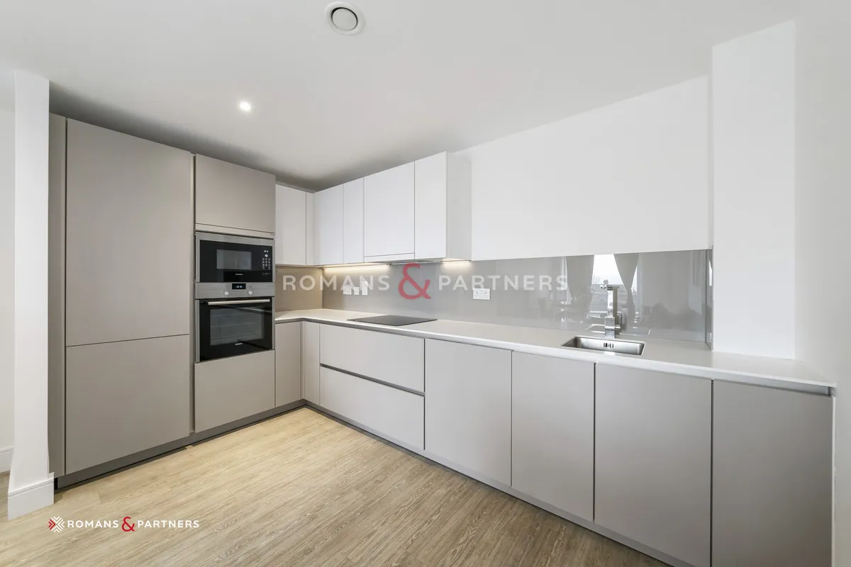 Gaumont Place, Streatham, SW2, photo 4