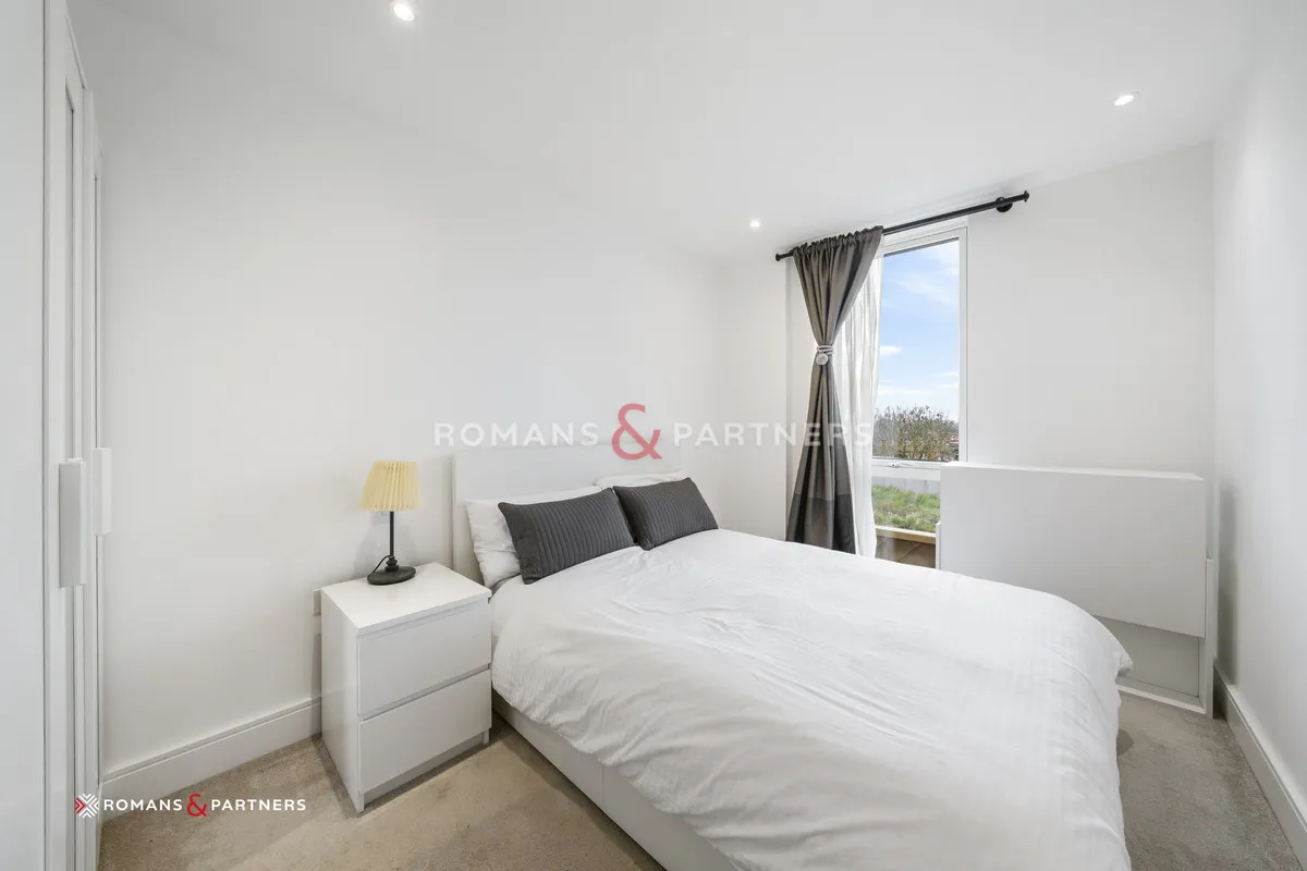 Gaumont Place, Streatham, SW2, photo 8