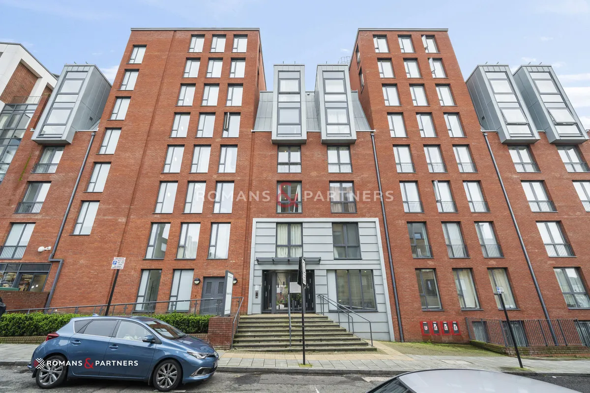 Gaumont Place, Streatham, SW2, photo 11