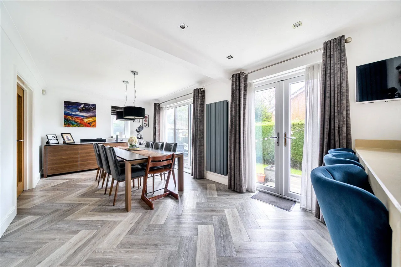 Woodhall Park Crescent East, Stanningley, LS28, photo 5