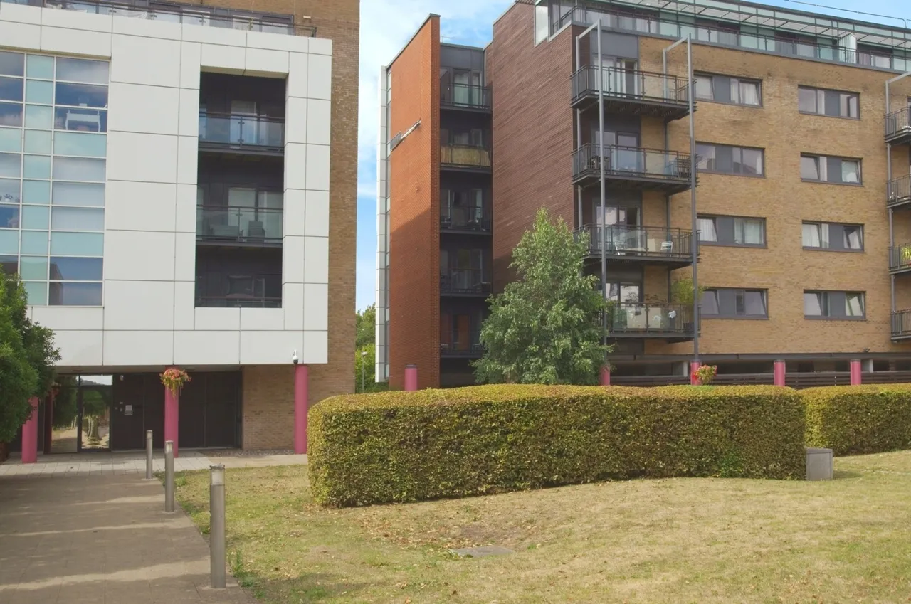 Jones Point House, Ferry Court, Cardiff, South Glamorgan, CF11, photo 19