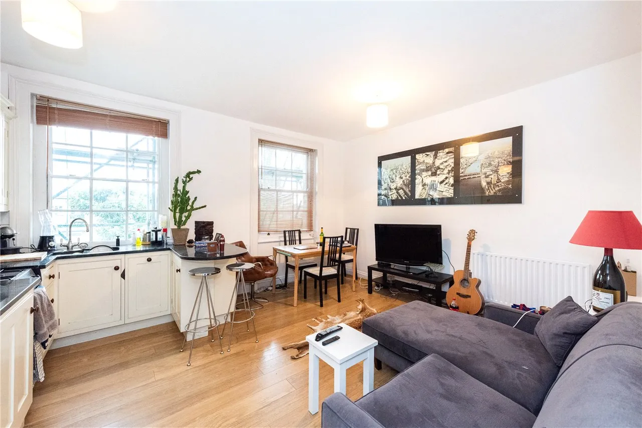 Cruikshank Street, London, WC1X, photo 3