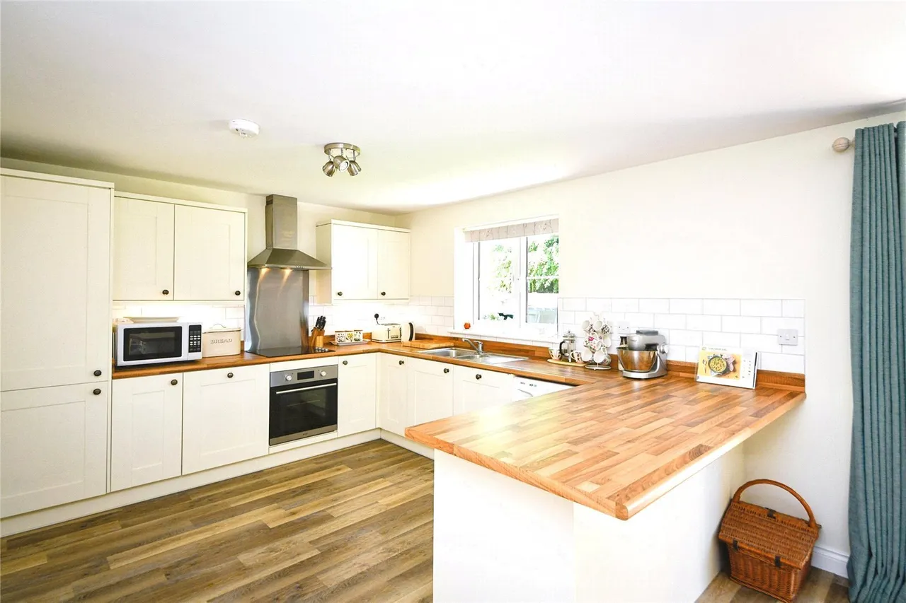 Main Road, Crimplesham, King's Lynn, Norfolk, PE33, photo 4