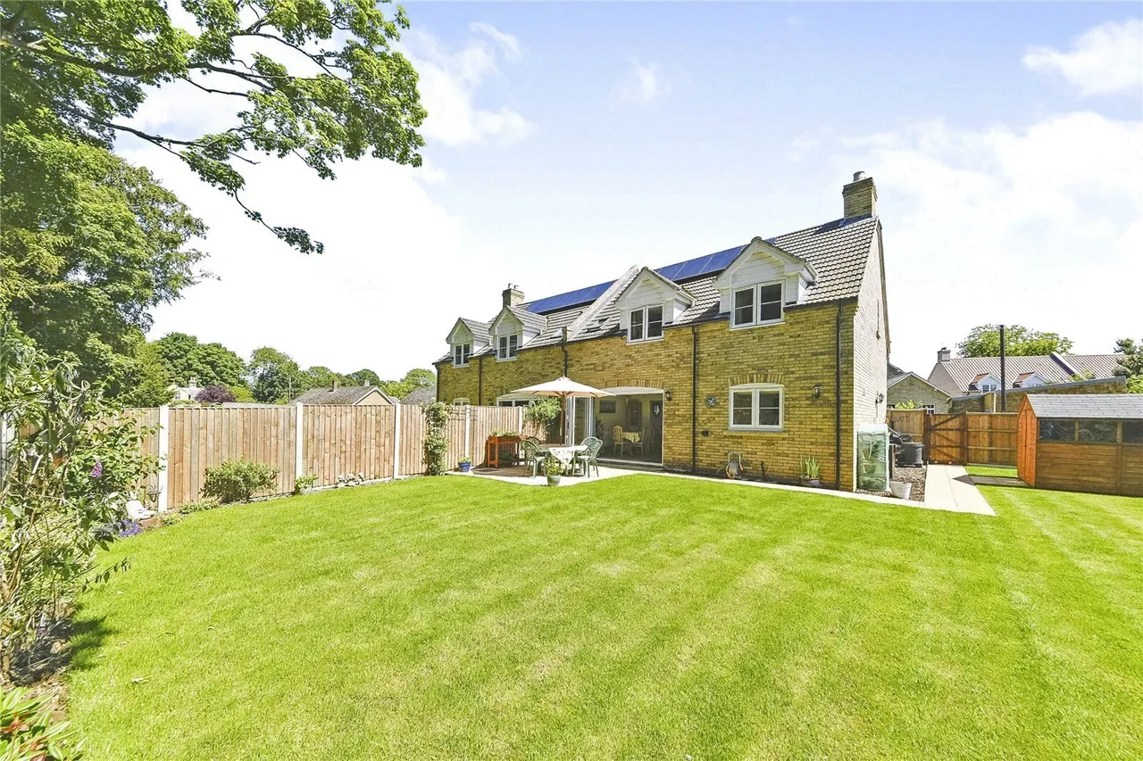 Main Road, Crimplesham, King's Lynn, Norfolk, PE33, photo 12