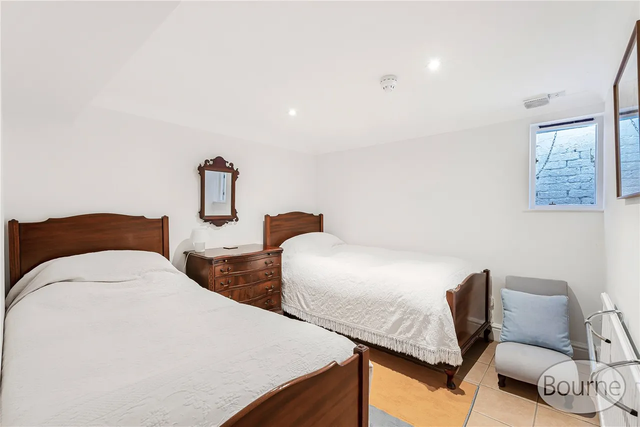 Sydney Place, Guildford, GU1, photo 7