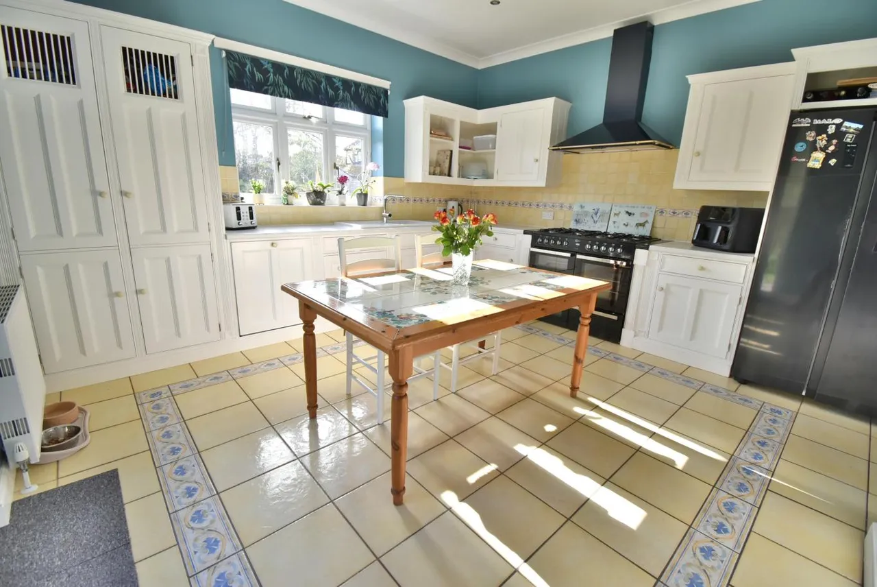 New Road, BH10, photo 5