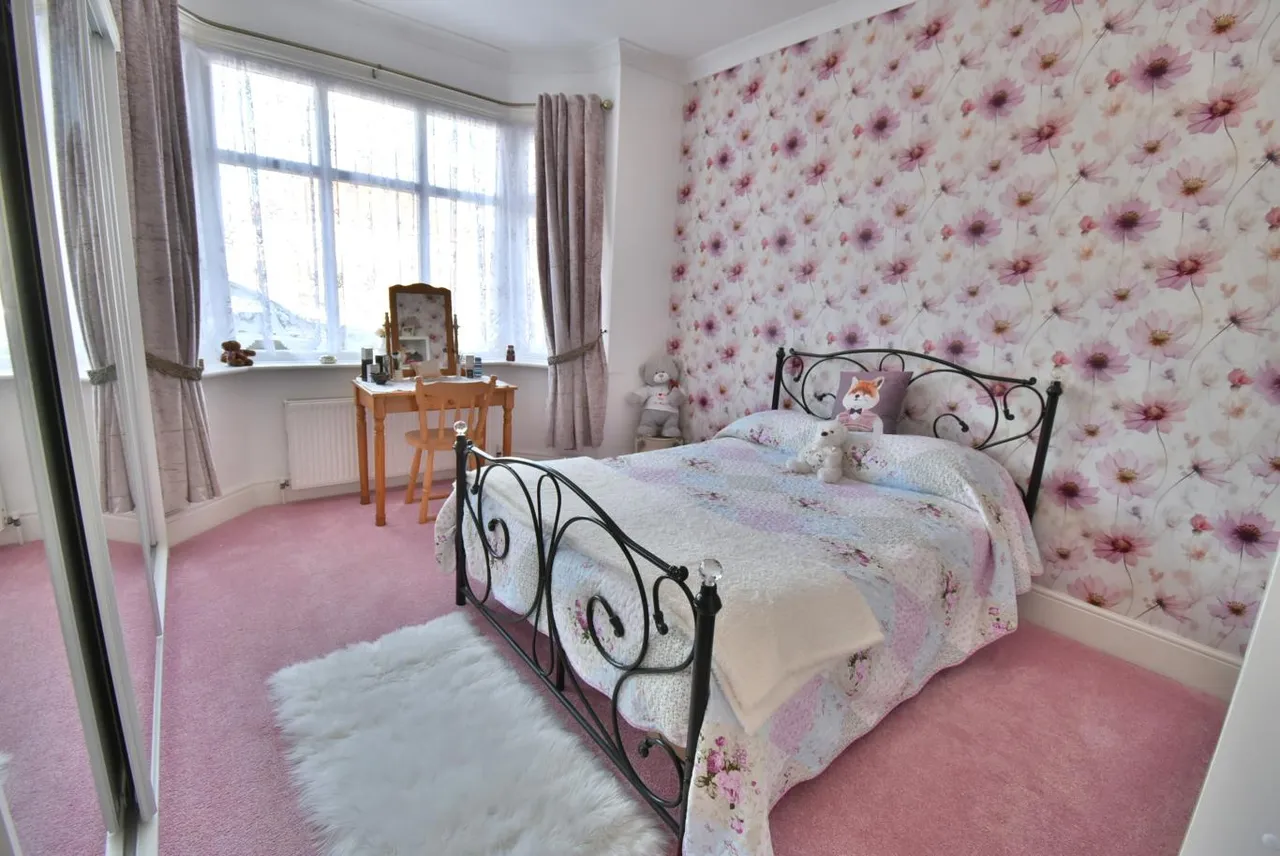 New Road, BH10, photo 14