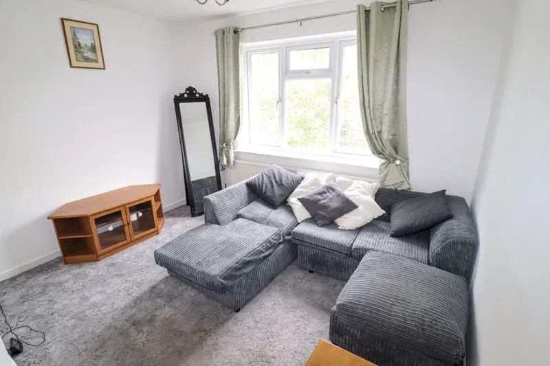 Napier Street, Bletchley, Milton Keynes, Buckinghamshire, MK2 2NF, photo 4