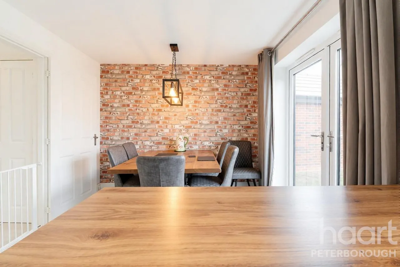 Chalice Close, Peterborough, PE7, photo 10