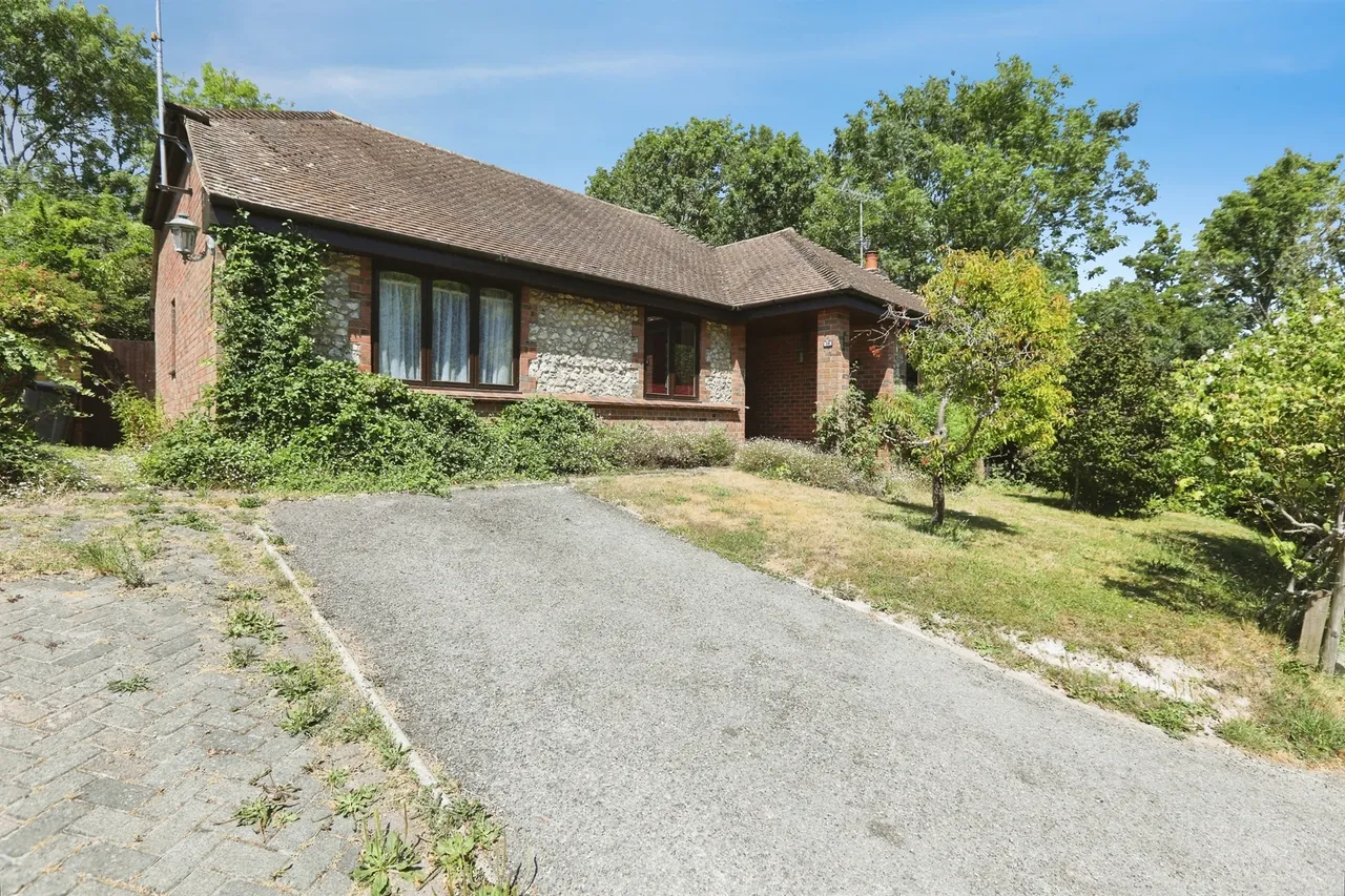 3 bed house for sale, Mill Road, Lewes, BN7