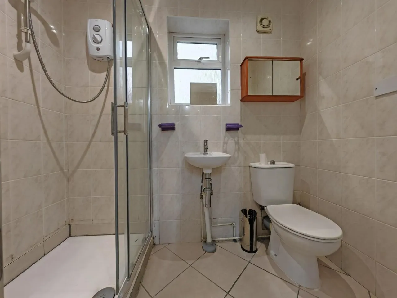 Whitley Wood Lane, Reading, RG2, photo 4
