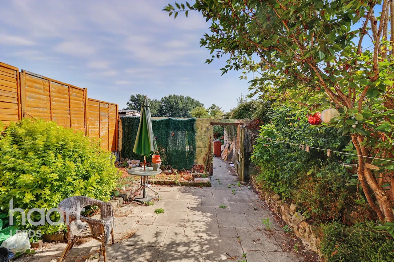 Station Road, Leeds, LS25, photo 6