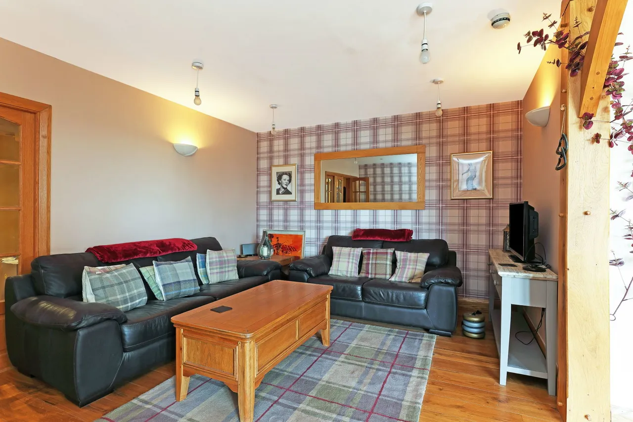 Haigh Head Road, Hoylandswaine, S36, photo 8