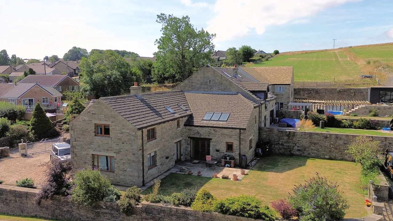 Haigh Head Road, Hoylandswaine, S36, photo 34