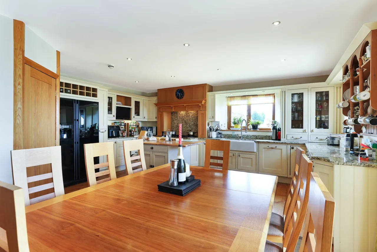 Haigh Head Road, Hoylandswaine, S36, photo 13