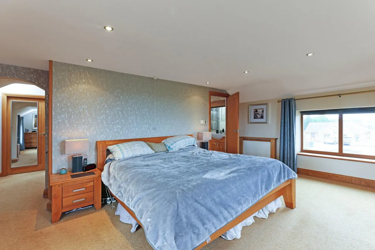 Haigh Head Road, Hoylandswaine, S36, photo 23