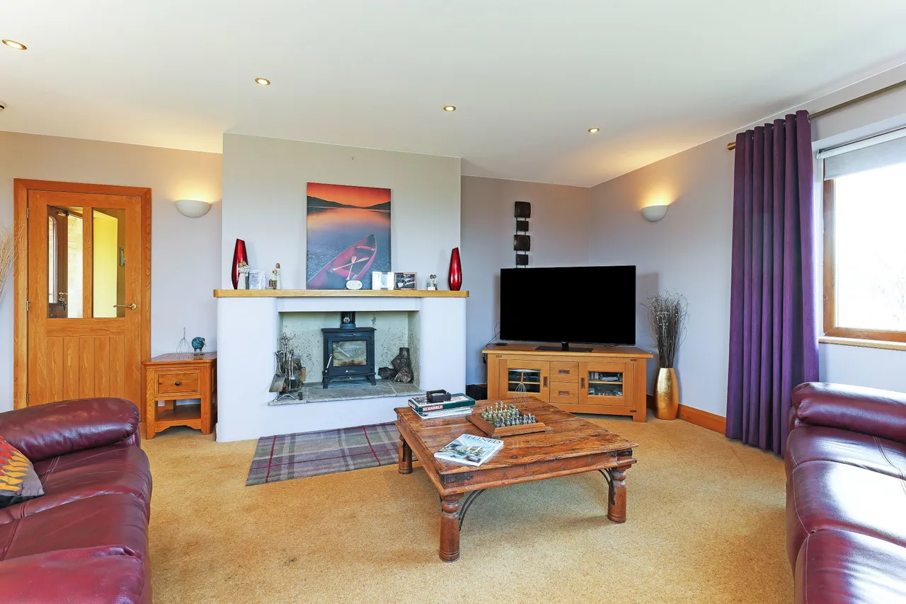 Haigh Head Road, Hoylandswaine, S36, photo 15