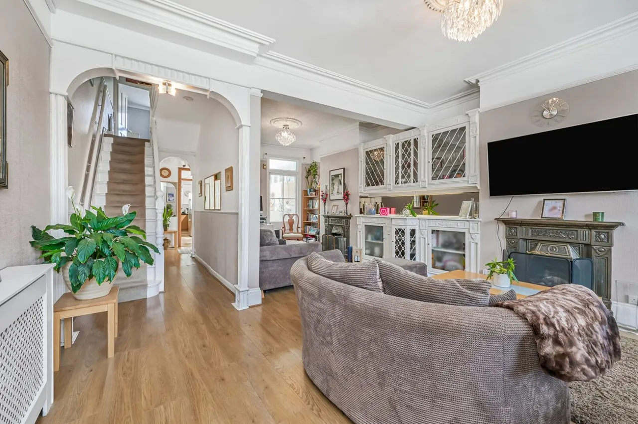 St Ann's Hill, Wandsworth, London, SW18, photo 2