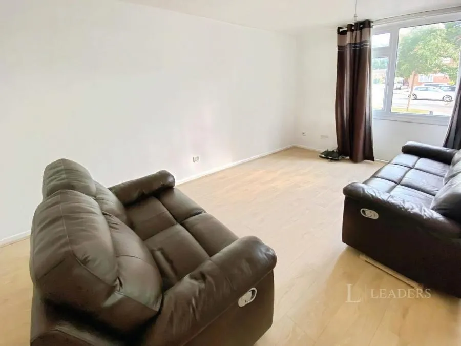 Harvest Close, Birmingham, B30, photo 2