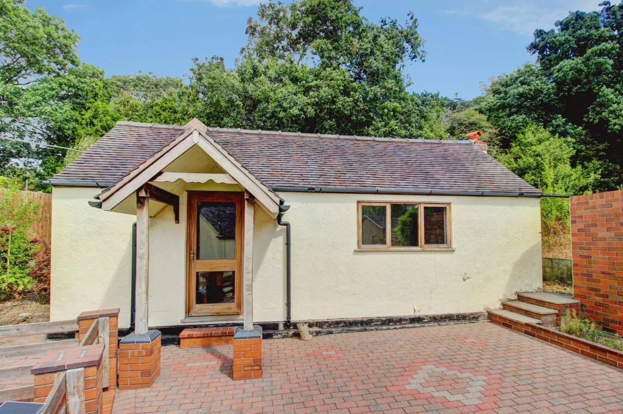Brereton Hill, Rugeley, WS15, photo 4