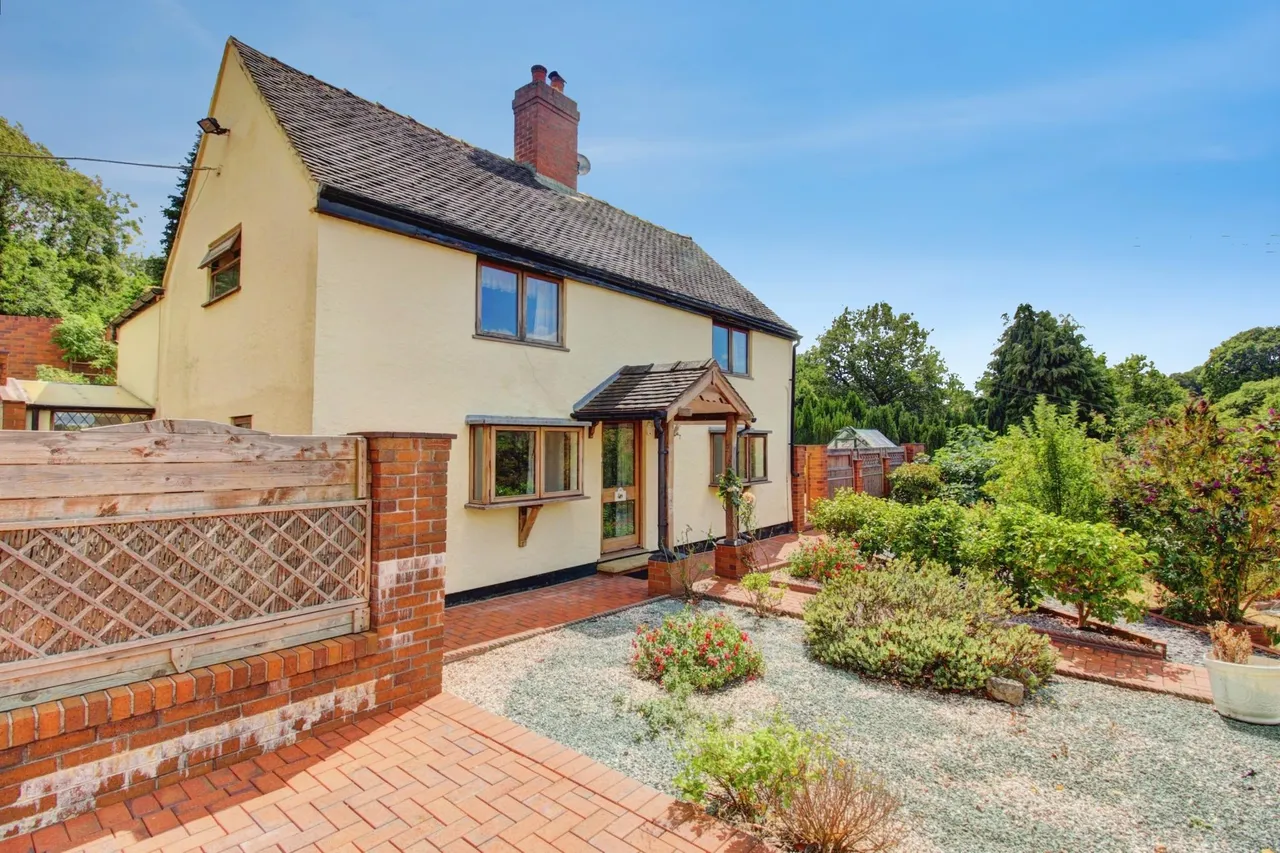 Brereton Hill, Rugeley, WS15, photo 28