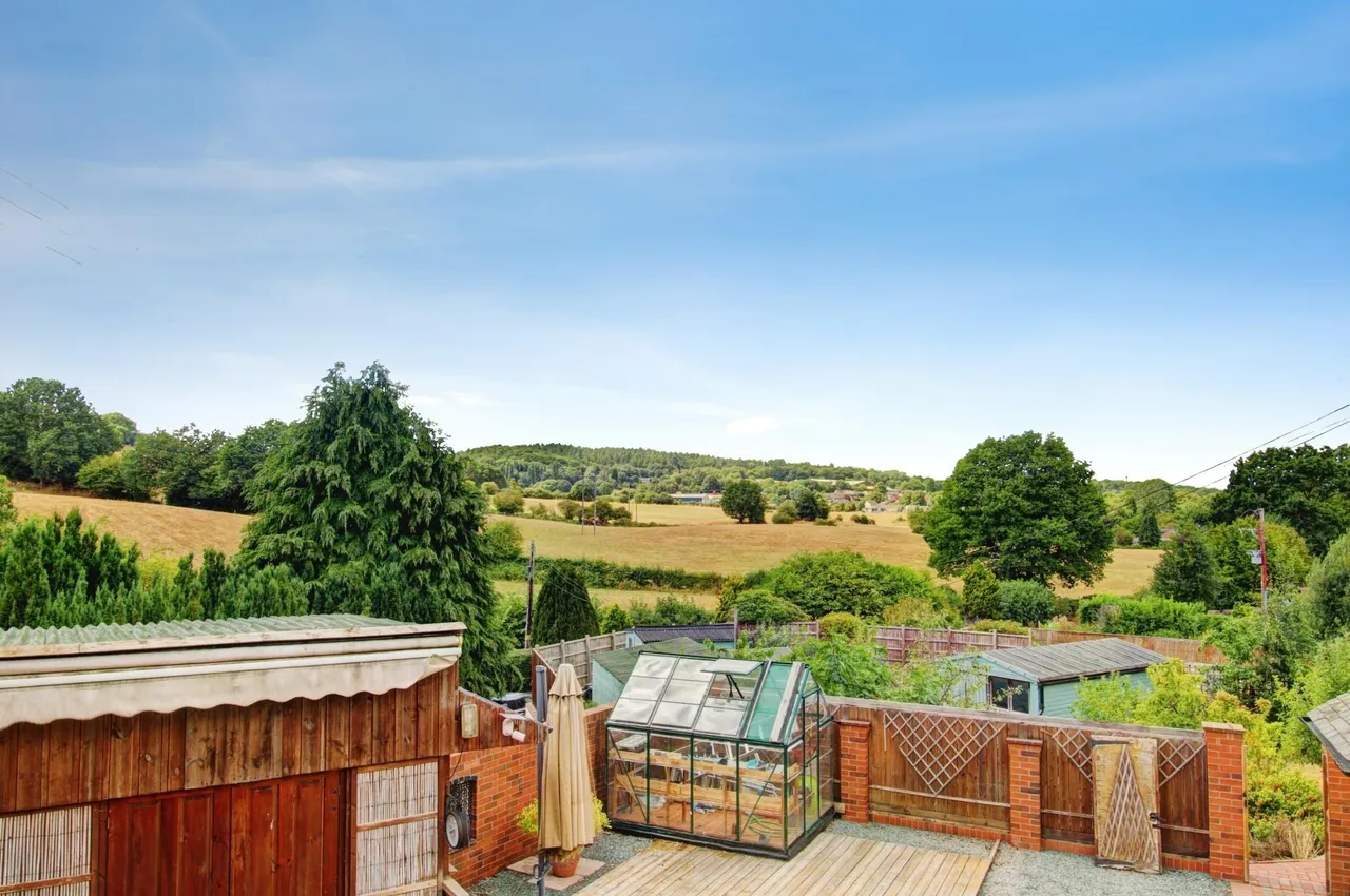 Brereton Hill, Rugeley, WS15, photo 34
