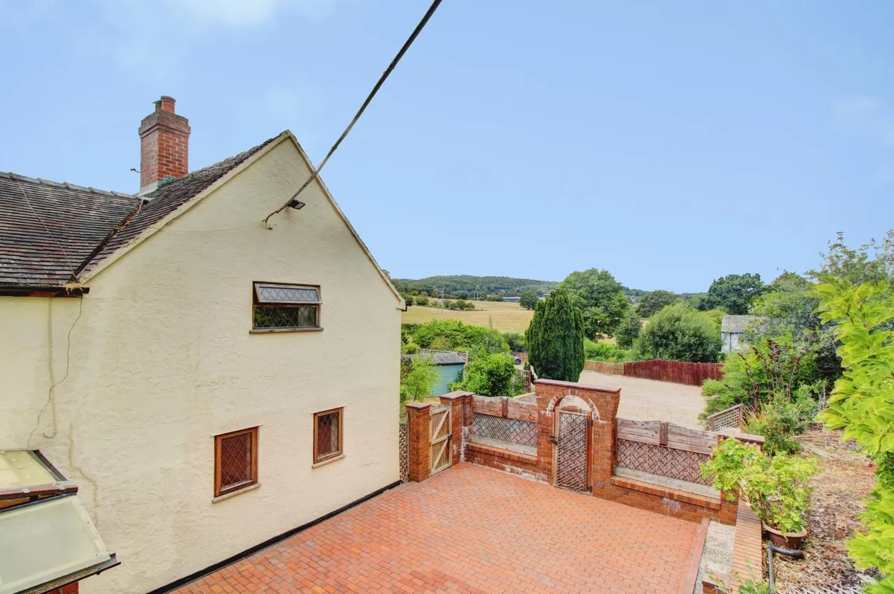 Brereton Hill, Rugeley, WS15, photo 27