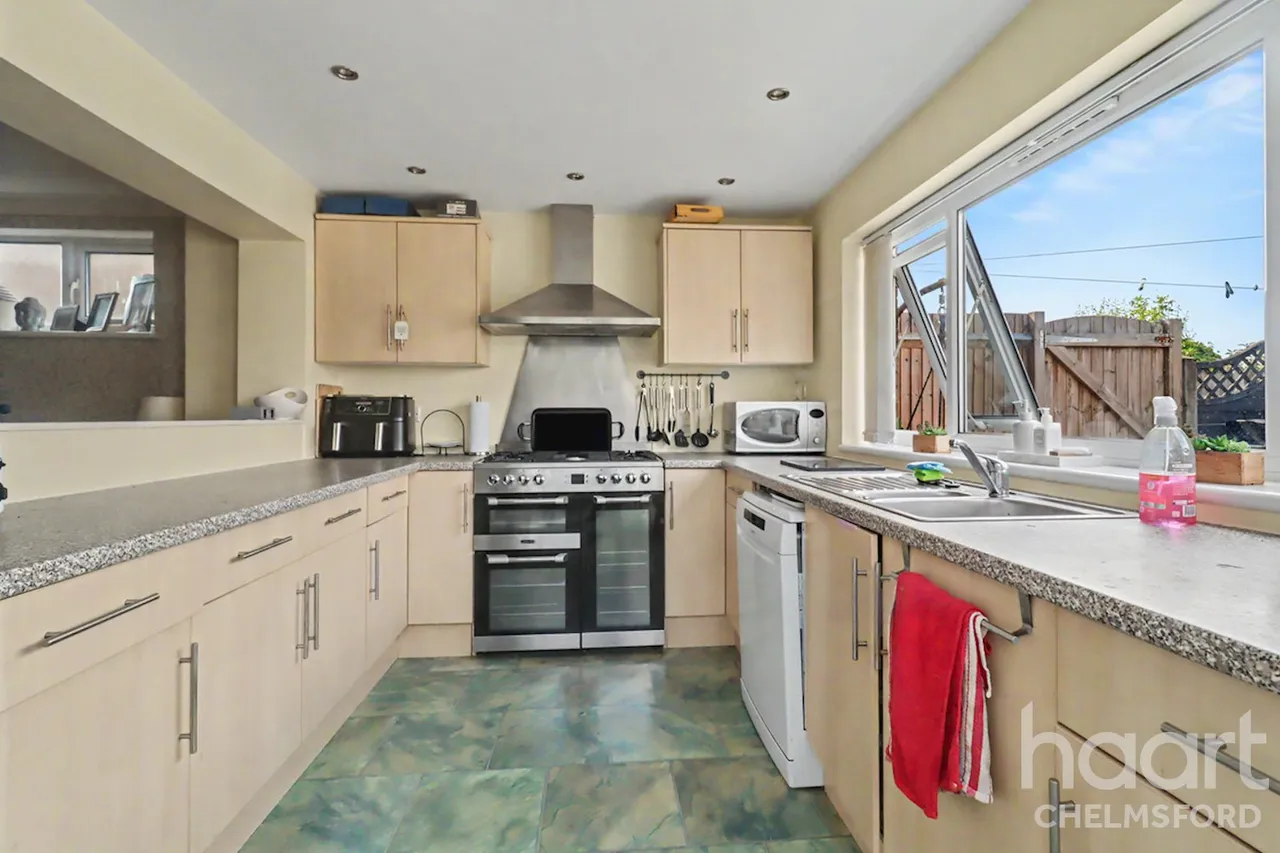Daffodil Way, Chelmsford, CM1, photo 5