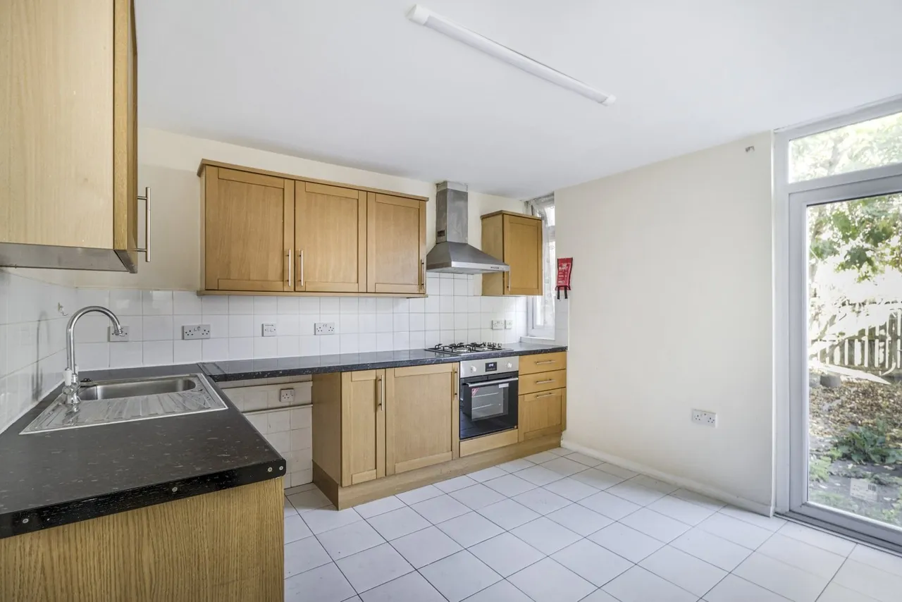 Owen Close, London, SE28, photo 24