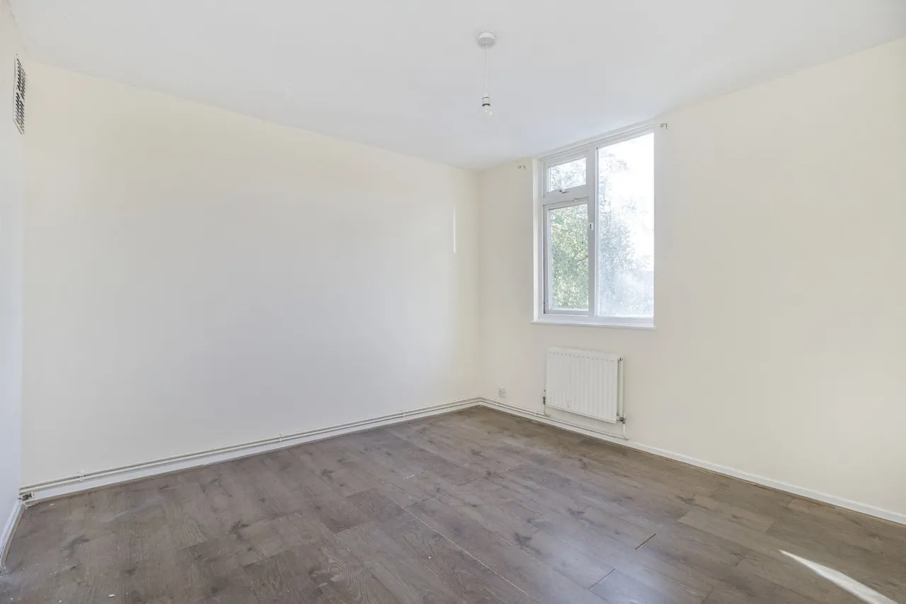 Owen Close, London, SE28, photo 12