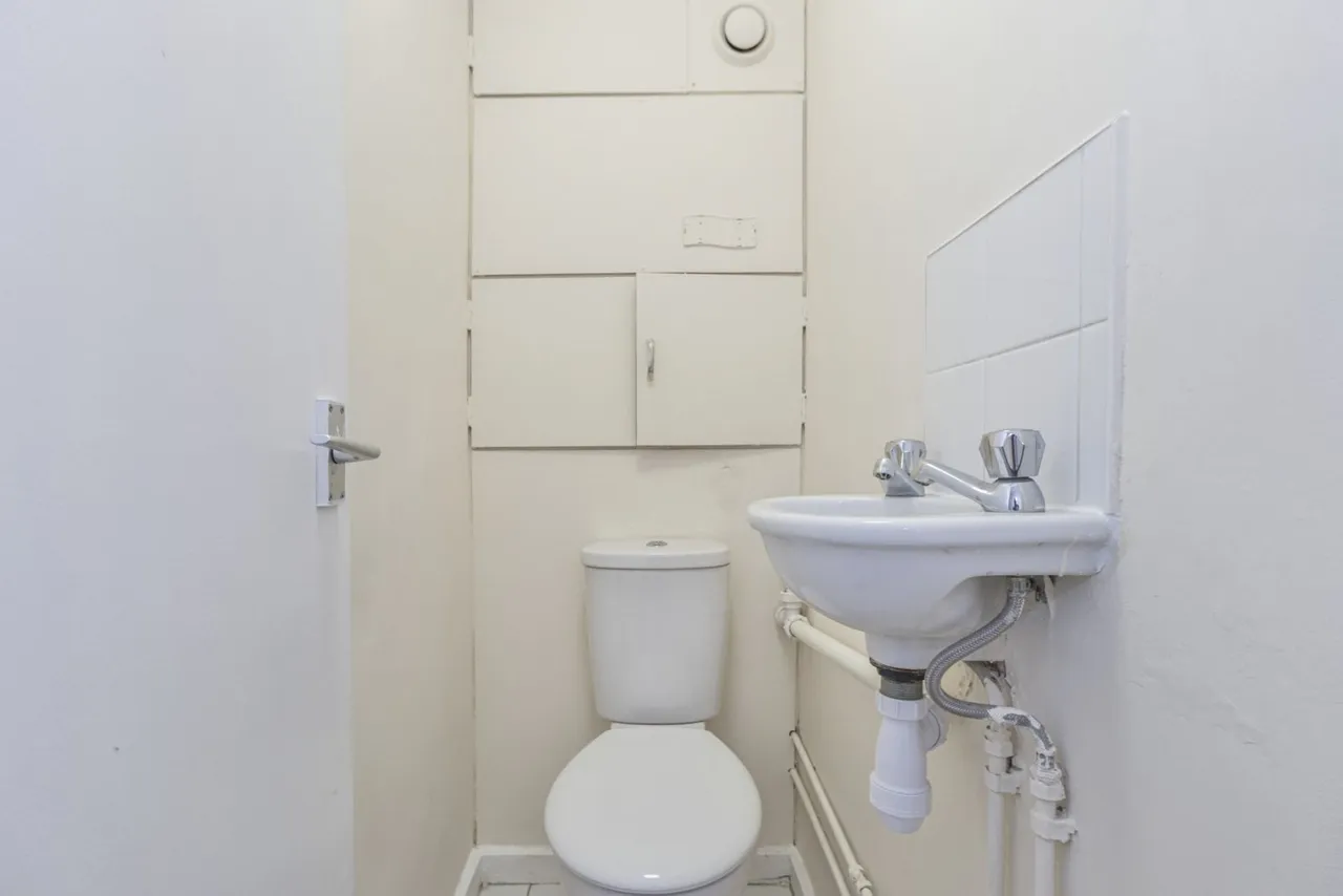 Owen Close, London, SE28, photo 19