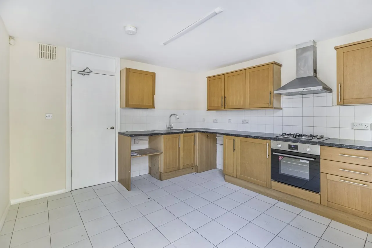 Owen Close, London, SE28, photo 2