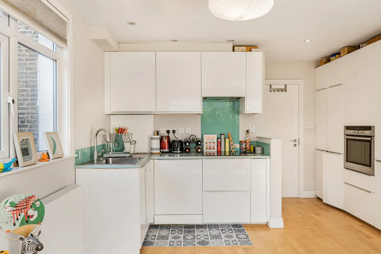 Goldsboro Road, London, SW8, photo 3