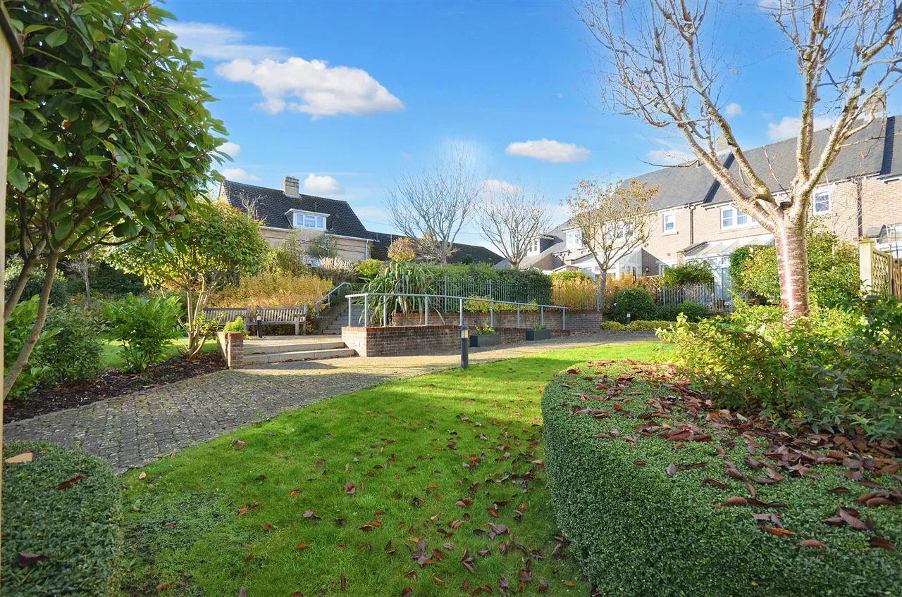 Stapleford Court, Stalbridge, photo 8