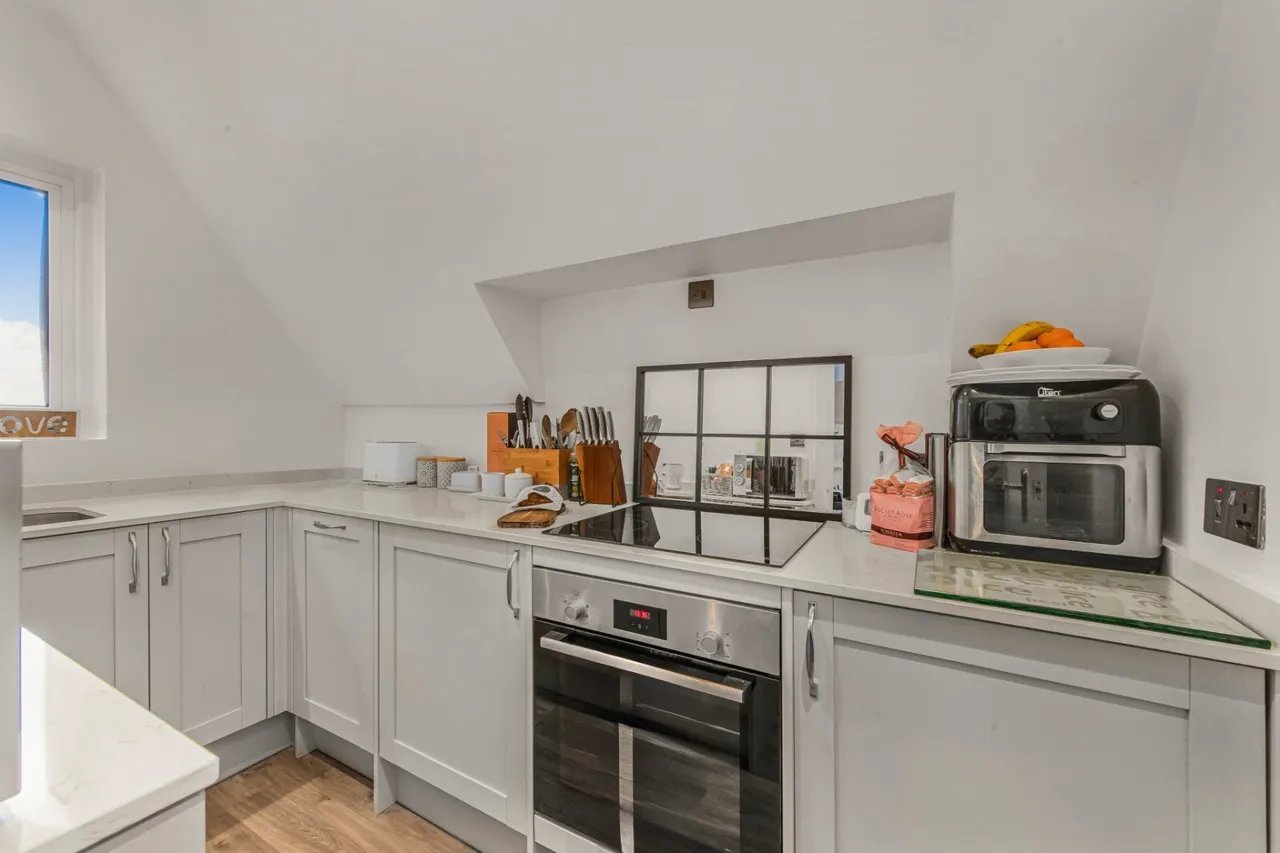 Sheen Lane, East Sheen, SW14, photo 17