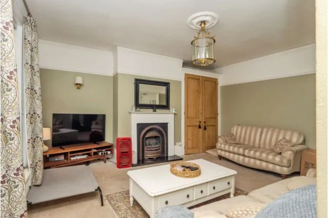 Lansdowne Square, Weymouth, DT4, photo 2