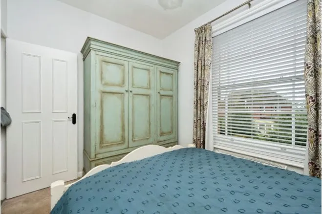 Lansdowne Square, Weymouth, DT4, photo 11