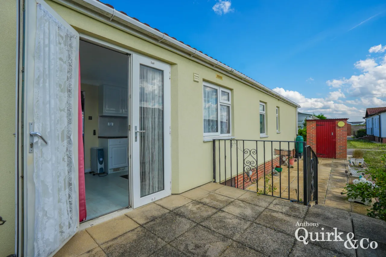 Creek Road, Canvey Island, SS8, photo 16