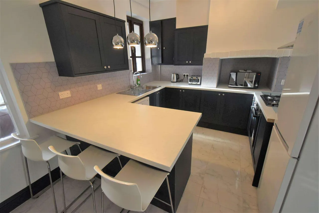 Watling Street, Dartford, DA2, photo 3