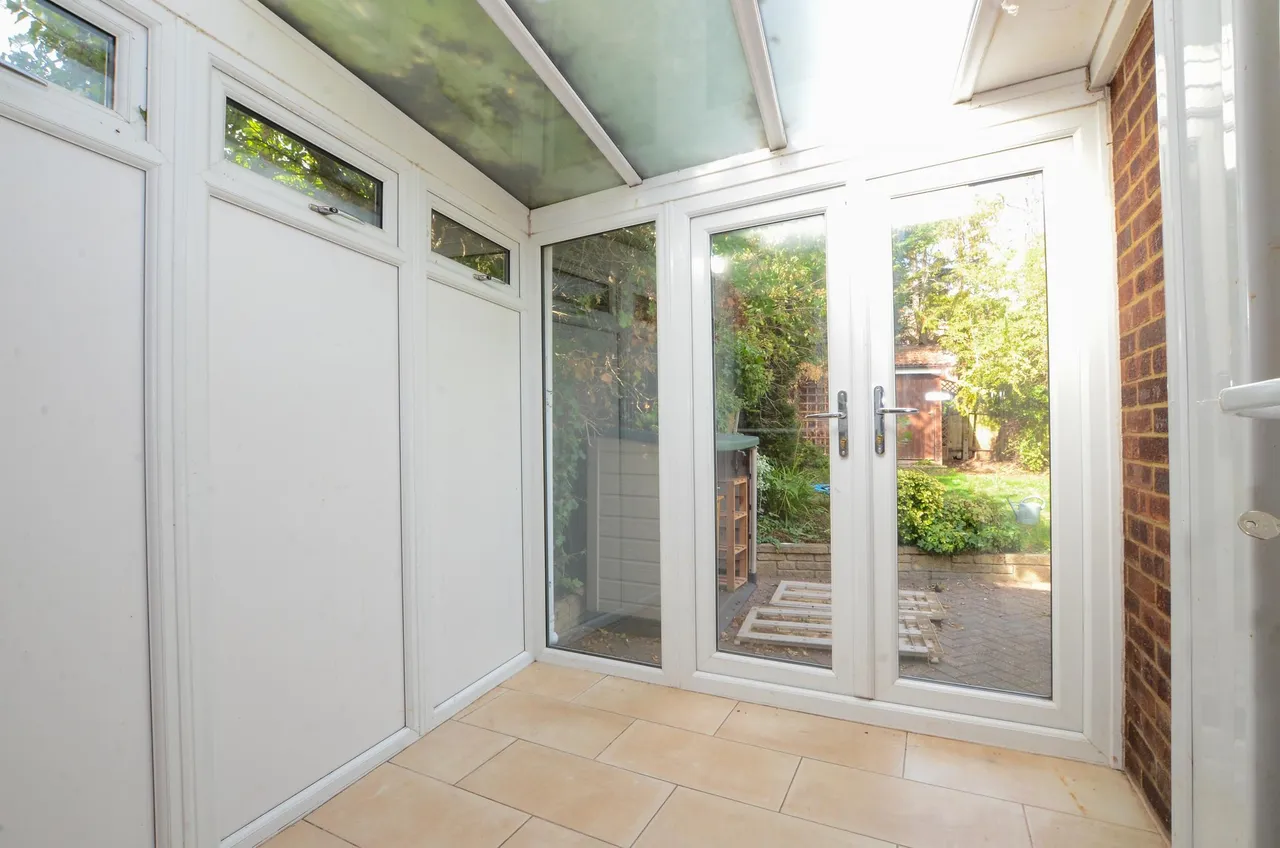 Bullescroft Road, Edgware, HA8, photo 11