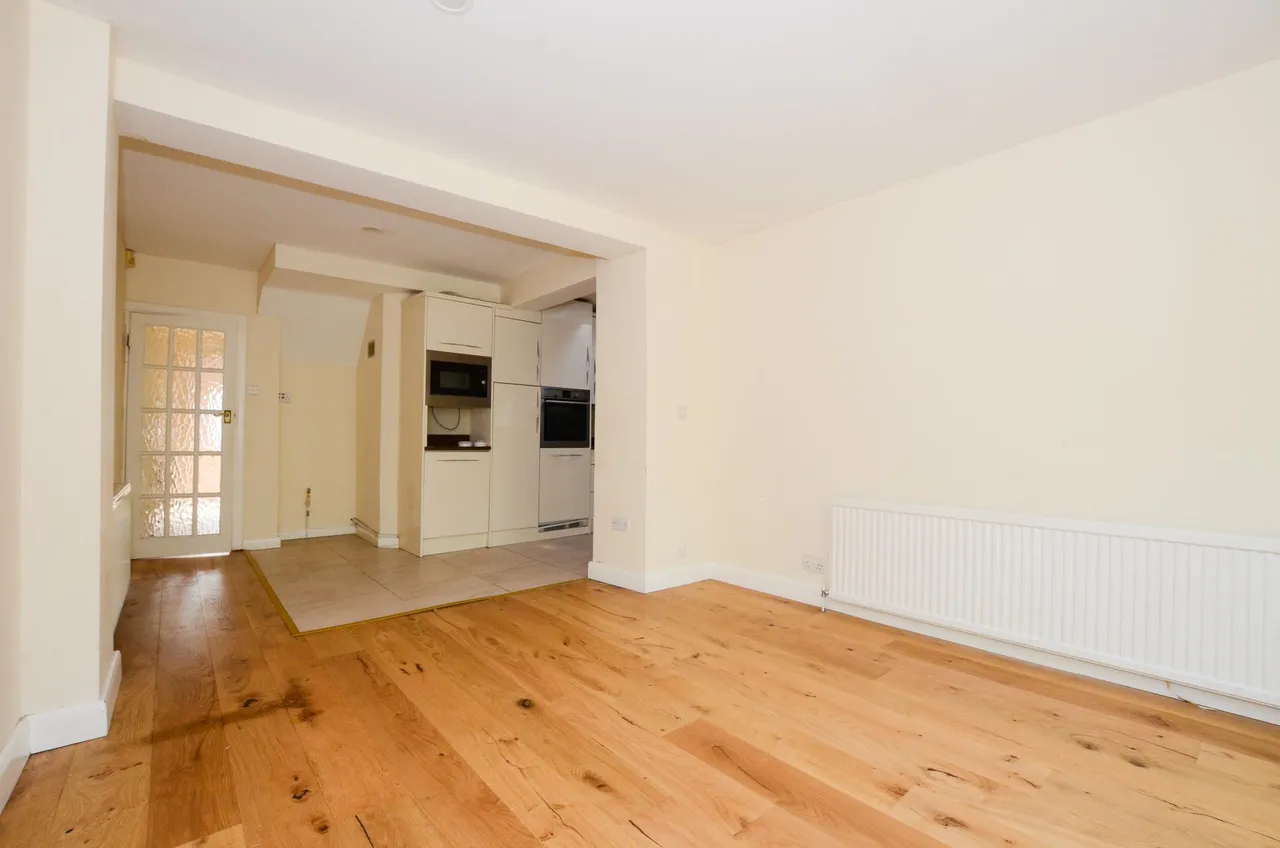 Bullescroft Road, Edgware, HA8, photo 8