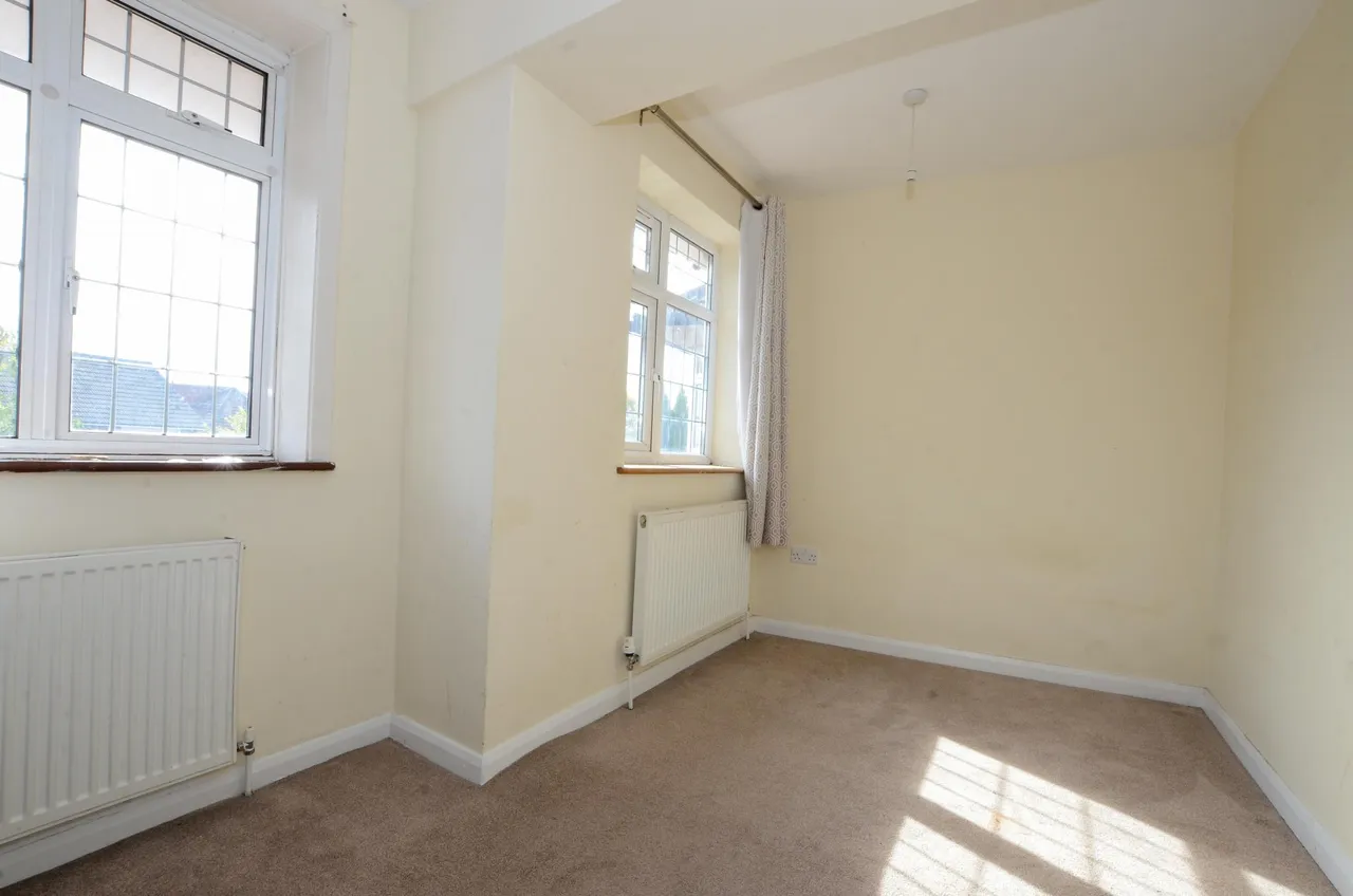 Bullescroft Road, Edgware, HA8, photo 19