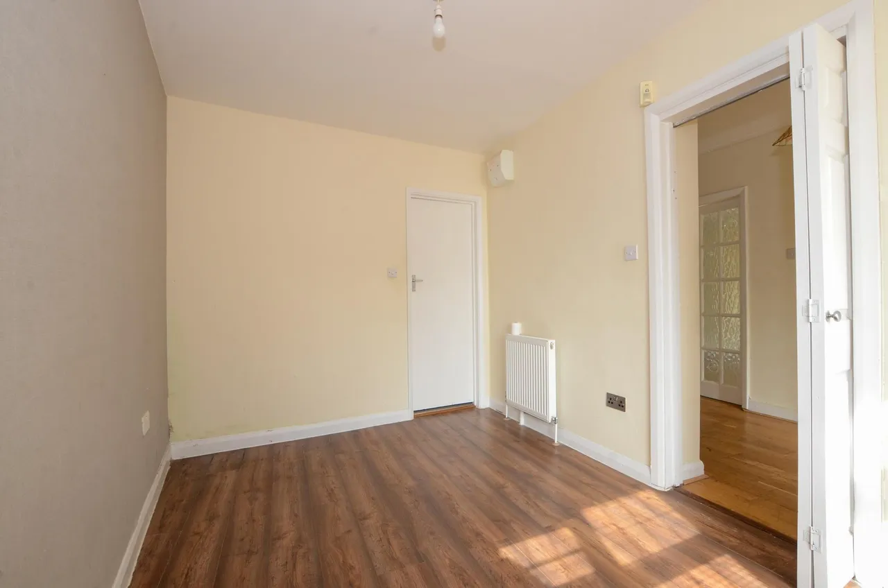 Bullescroft Road, Edgware, HA8, photo 12