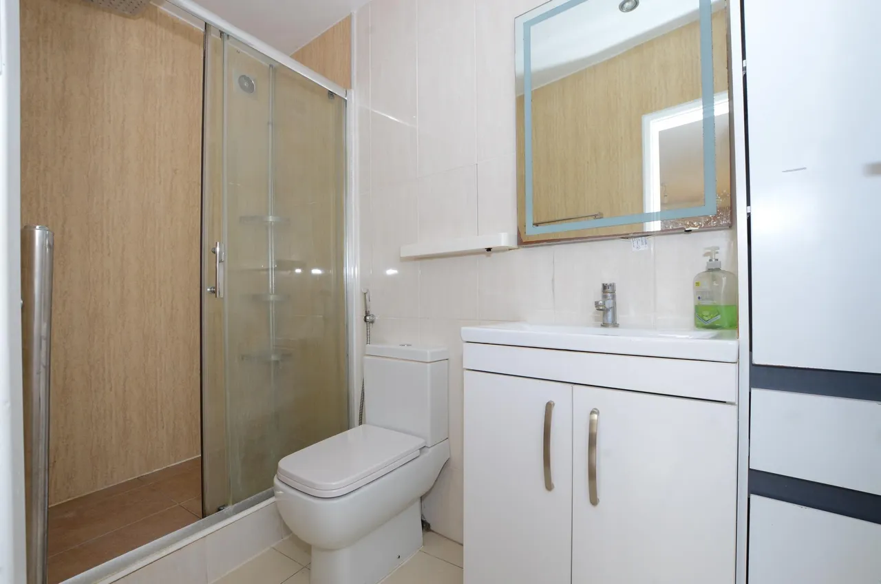 Bullescroft Road, Edgware, HA8, photo 13